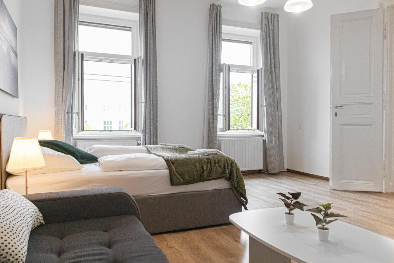 Welcoming 2BR Apt. near AKH- Perfect for Longstays Wien Eksteriør billede